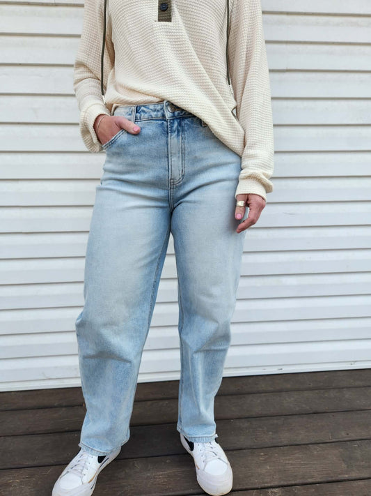 90's Mom Barrel Jean